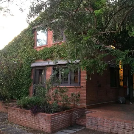 Cottage *